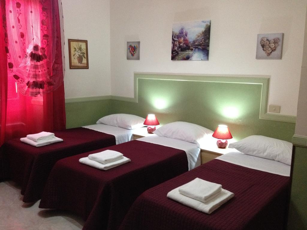 Rome Rainbow Guest House Room photo