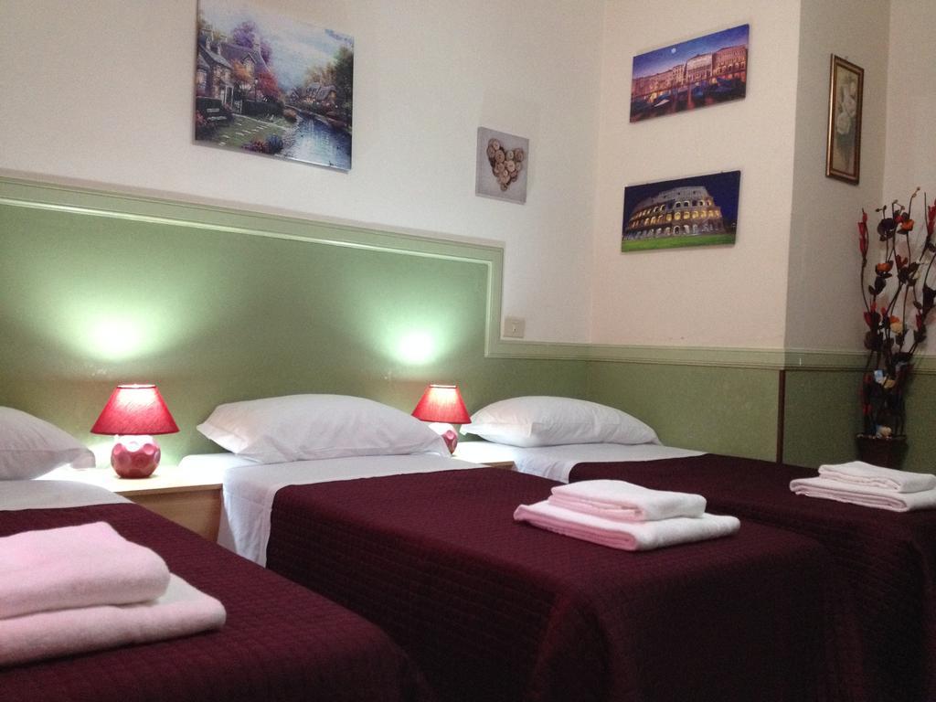 Rome Rainbow Guest House Room photo