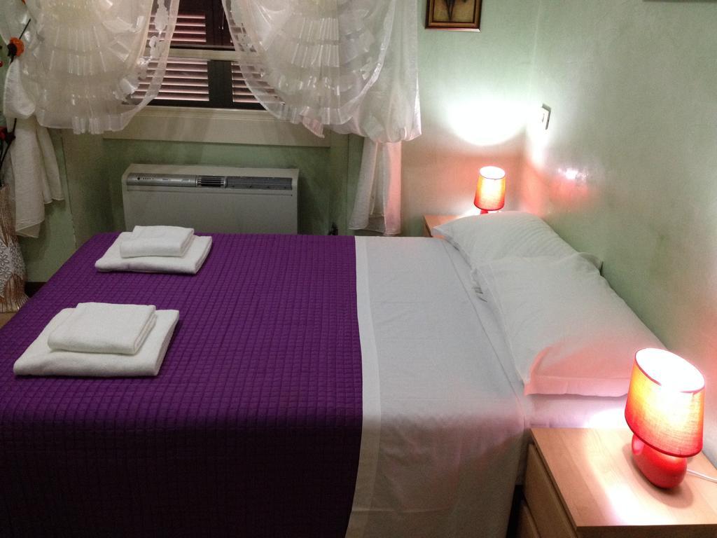 Rome Rainbow Guest House Room photo