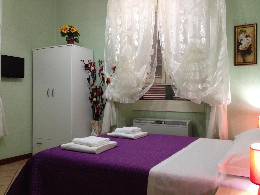 Rome Rainbow Guest House Room photo